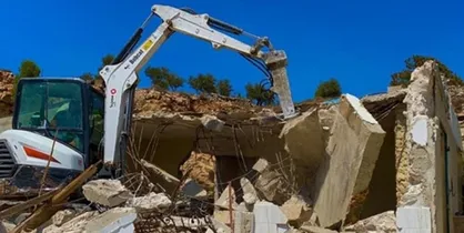 رژیم صهیونیستی ۸ خانواده فلسطینی را مجبور به تخریب خانه&zwnj;هایشان کرد