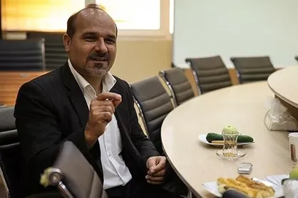 میزان بیکاران واقعی دو برابر آمارهای اعلام شده است/ گام اول دولت برای ایجاد اشتغال حمایت و احیای بنگاه&zwnj;های تعطیل شده باشد.