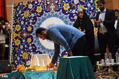 جشن میلاد پیامبر اکرم(ص) با حضور بیش از ۴۵۰ دانشجو برگزار شد