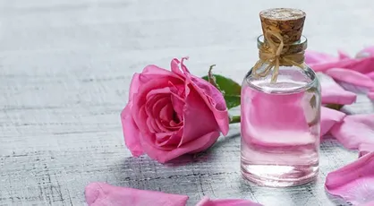 جلوگیری از چروک پوست با گلاب