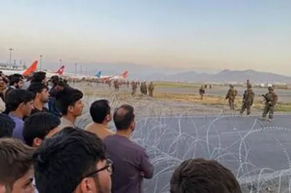 طالبان: از خروج افغان&zwnj;ها از افغانستان جلوگیری نمی&zwnj;کنیم