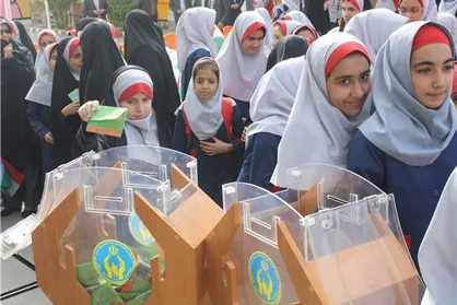 توزیع یک میلیون پاکت ویژه جشن عاطفه&zwnj;ها در مدارس استان تهران