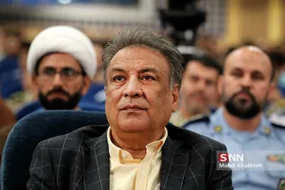 اکبری بازیگر سینما و تئاتر