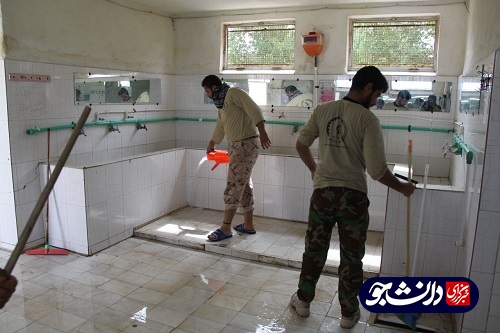 خدمت رسانی دانشجویان خوزستانی به سیل زدگان اسکان داده شده در یادمان شهدای هویزه