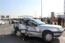 نجات ۲ سرنشین محبوس از پژو ۴۰۵ در جاده کرج ـ چالوس