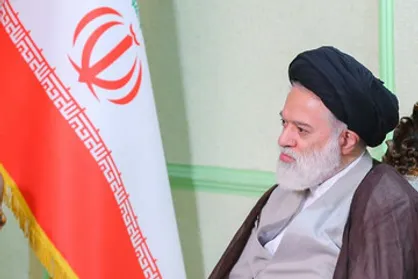 حضور فرزند ارشد رهبر جانفدا در حرم مطهر سیدالشهدا + فیلم