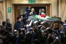 پیکر مرحوم آیت‌الله هاشمی‌شاهرودی غسل داده شد