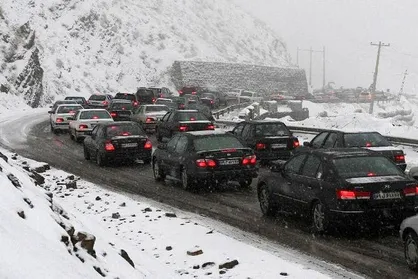 ممنوعیت تردد در برخی از محور&zwnj;های شمالی/ باران و برف در جاده&zwnj;های ۱۰ استان