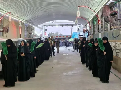 خون گرم تو هنوز از زمین می‌جوشد + عکس