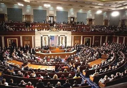 سنای آمریکا لایحه موقت جلوگیری از تعطیلی دولت را تصویب کرد
