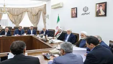 عارف: بازنگری کلی در شیوه تأمین کالا‌های اساسی در دستور کار است