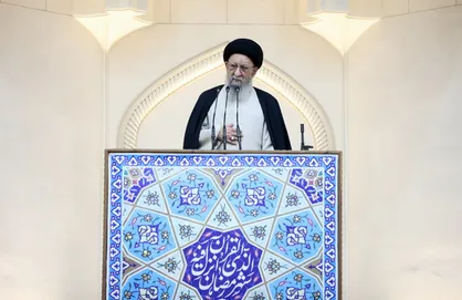 آیت&zwnj;الله نورمفیدی: ملت ایران هرگز در برابر آمریکا تسلیم نخواهد شد