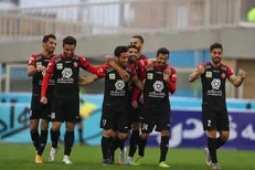پرسپولیس ۵ گل به قلعه نویی زد، ۴ امتیاز از استقلال جلو افتاد