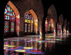 هنر اسلامی؛ ریشه‌‌دار در افلاک، متجلی روی زمین