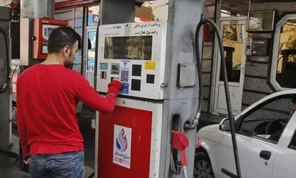 شارژ ۶۰ لیتر سهمیه بنزین؛ ساعت ۲۴ امشب