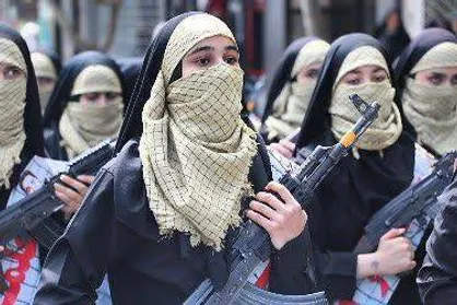 رژه اقتدار بانوان نقش&zwnj;آفرین اقشار بسیج در مشهد