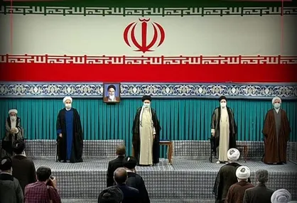 رهبرانقلاب: بسترهای فساد در قوه مجریه فراهم می&zwnj;شود؛ اینجا باید مبارزه کرد / مشکلات زیاد است اما ظرفیت&zwnj;ها زیادتر / دولت باید سریع تشکیل شود