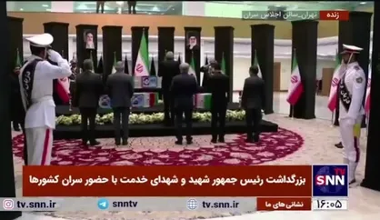 ادای احترام معاون رئیس جمهور هند و هیات همراه به پیکر رئیس&zwnj;جمهور شهید و دیگر شهدای خدمت