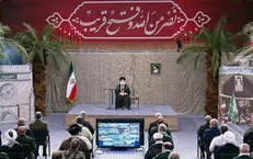 رهبر انقلاب: حمله نظامی به کشور بعد انقلاب غیر منتظره نبود / اگر بعد فتح خرمشهر دست روی دست می‌گذاشتیم جنگ تمام نمی‌شد