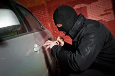 انهدام باند ۷ نفره سرقت خودرو/ اعتراف به ۲۵۰ سرقت