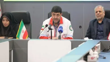 داوطلبان هلال‌احمر به کمک سازمان انتقال خون می‌آیند