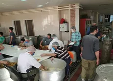 بیش از ۲۳۰۰ پرس غذای گرم در دانشگاه صنعتی کرمانشاه طبخ و توزیع شد