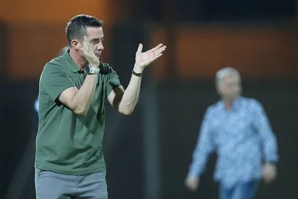 جلسه باشگاه پرسپولیس و اوسمار بعد از منتفی شدن حضور دو خارجی