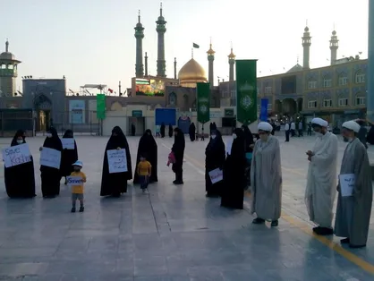 طلاب و دانشجویان قم برای حمایت از مسلمانان کشمیر تجمع کردند + عکس