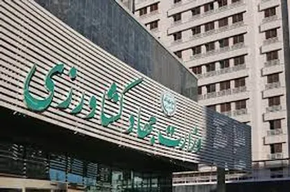 فرزندی یتیم در خیابان طالقانی!