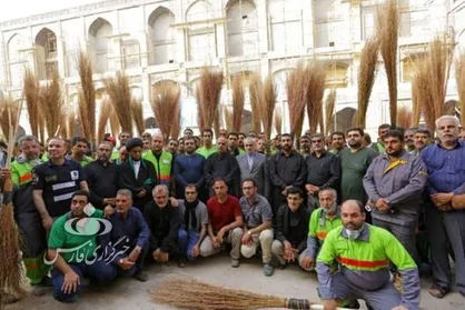 صحن حضرت زهرا (س) برای پذیرایی از زائران اربعین غبارروبی شد +عکس