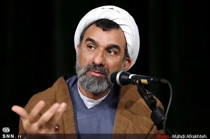 خسروپناه: &laquo;پایتخت ۶&raquo; می&zwnj;خواست نشان دهد ایرانی&zwnj;ها یا قاچاقچی&zwnj;اند یا روانی یا بی&zwnj;عرضه / چرا پس از پایتختِ &laquo;مقابله با داعش&raquo; این اتفاق افتاد؟