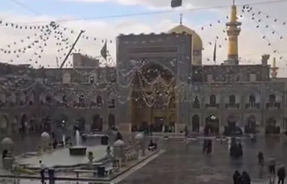 بارش باران در حرم مطهر امام رضا (ع)