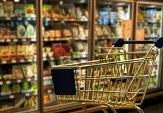 تشدید نظارت تعزیرات فارس بر فروشگاه‌های زنجیره‌ای