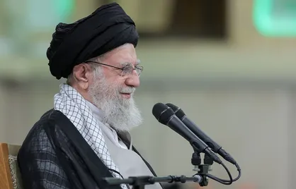 آموزش و پرورش یک نهاد حکومتی است و دولت اسلامی موظف است جوان و نوجوان را تا مقطعی پرورش بدهد