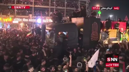 پیکر مطهر رهبر شهید انقلاب، با استقبال مردم عراق وارد شارع&zwnj;العباس(ع) شد