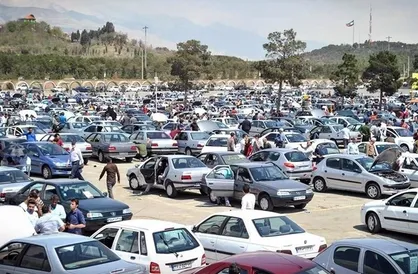 کاهش قیمت خودرو در بازار از امروز آغاز شد&zwnj;