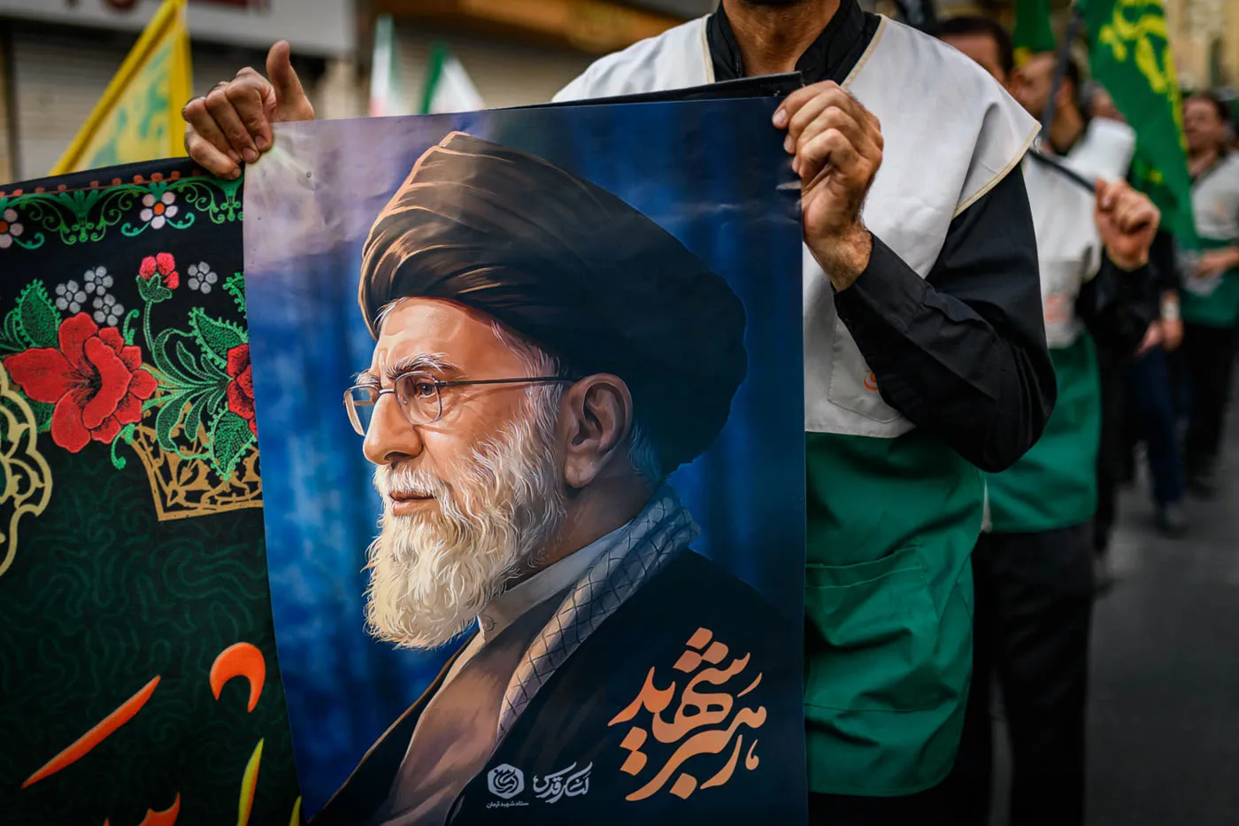 یادداشت جالب نوه امام درباره چهلمین روز تدفین امام شهید خامنه‌ای