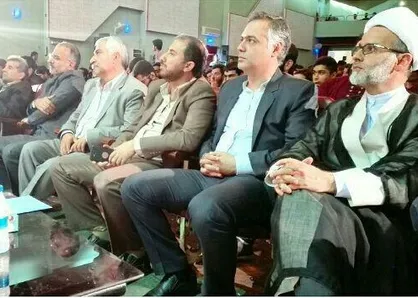 صندلی مدیرکل تعزیرات حکومتی مازندران با رب گوجه فرنگی پر شد!/ دلسردی دانشجویان از عدم حضور مسئولان در نشست&zwnj;های مطالبه&zwnj;گری