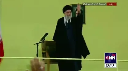 ورود رهبر انقلاب به حسینیه امام خمینی (ره)
