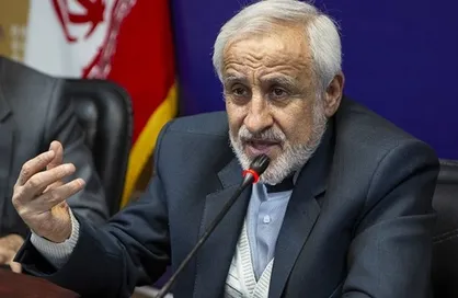 الیاس نادران: اصولگرایان بیش از اصلاح&zwnj;طلبان به حقوق شهروندی قائلند، چون نمی&zwnj;خواهند سر مردم کلاه بگذارند