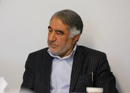 بوربور: دولت به جای پخش ارقام کوچک بین مردم، تولید را احیا کند / صنایع نباید تعطیل باشد