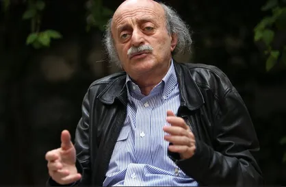جنبلاط: نخست وزیری الحریری اعتراضات را شعله&zwnj;ور خواهد کرد