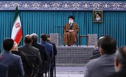 رهبر معظم انقلاب: مداحی، موسیقی پاپ نیست/ برای جذب جوان از برخی آهنگ&zwnj;ها و نواهای نامناسب استفاده نشود/ نقش&zwnj;آفرینی و امتحان&zwnj;های خوب مداحان در دوران دفاع مقدس و فتنه ۸۸