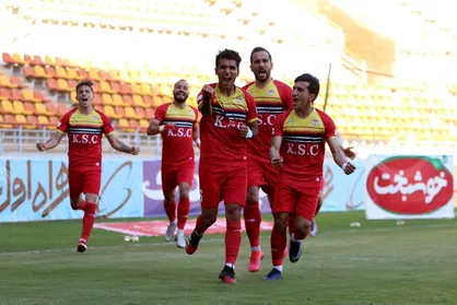 زبیر نیک نفس امروز استقلالی می شود