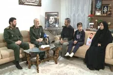 سرلشکر سلامی: شهدای فتنه اخیر در عین اقتدار نظام مظلومانه به شهادت رسیدند