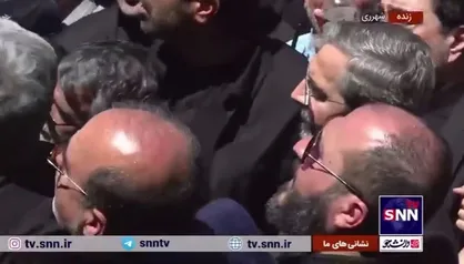 حضور علی باقری کنی در مراسم تدفین شهید امیرعبداللهیان در حرم شاه عبدالعظیم حسنی