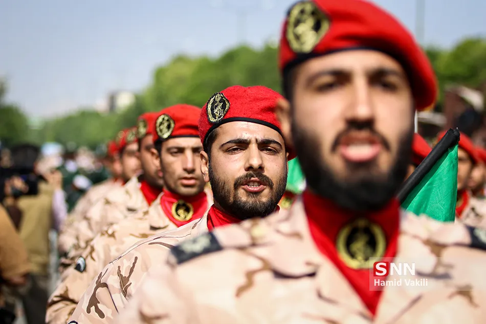 گزارش تصویری مراسم رژه روز ارتش اصفهان