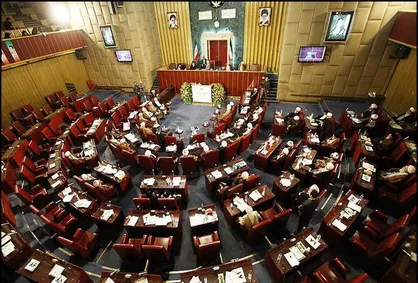 تاکید بر لزوم بالابردن قدرت دفاعي و موشكي ايران و غير قابلِ مذاكره بودنِ اين عرصه