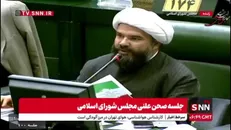 نیک‌بین: نمی‌شود هم زمستان برق نداشته باشیم هم تابستان!/ مردم نان‌شان را در خون‌شان می‌زنند و می‌خورند