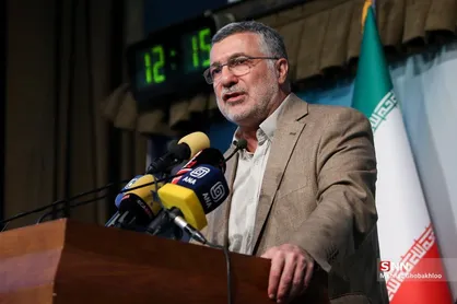 ظفرقندی: یک مقدار در پرداخت ارز دارویی تاخیر وجود دارد / تلاش می&zwnj;کنیم عقب&zwnj;ماندگی را جبران کنند + فیلم